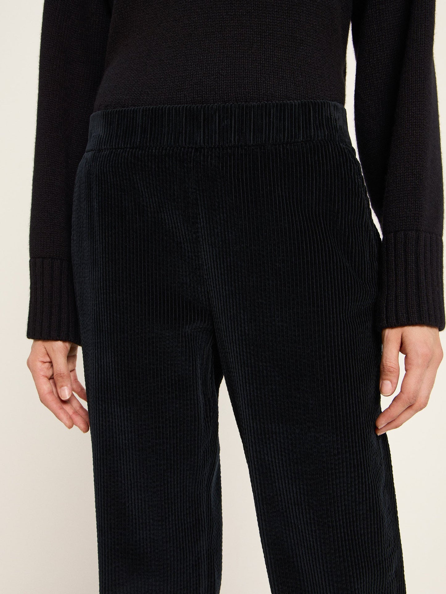 Fløjsbuks (black)