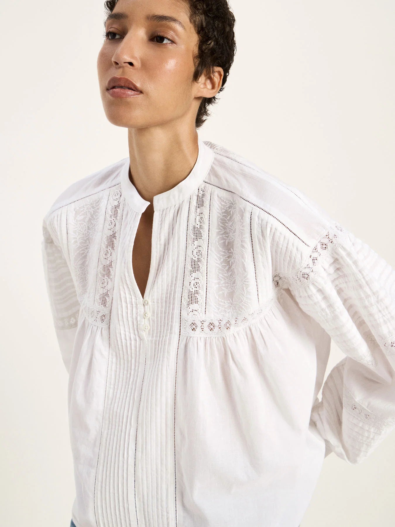 Skjorte m/ Broderie Anglaise, White, Lanius