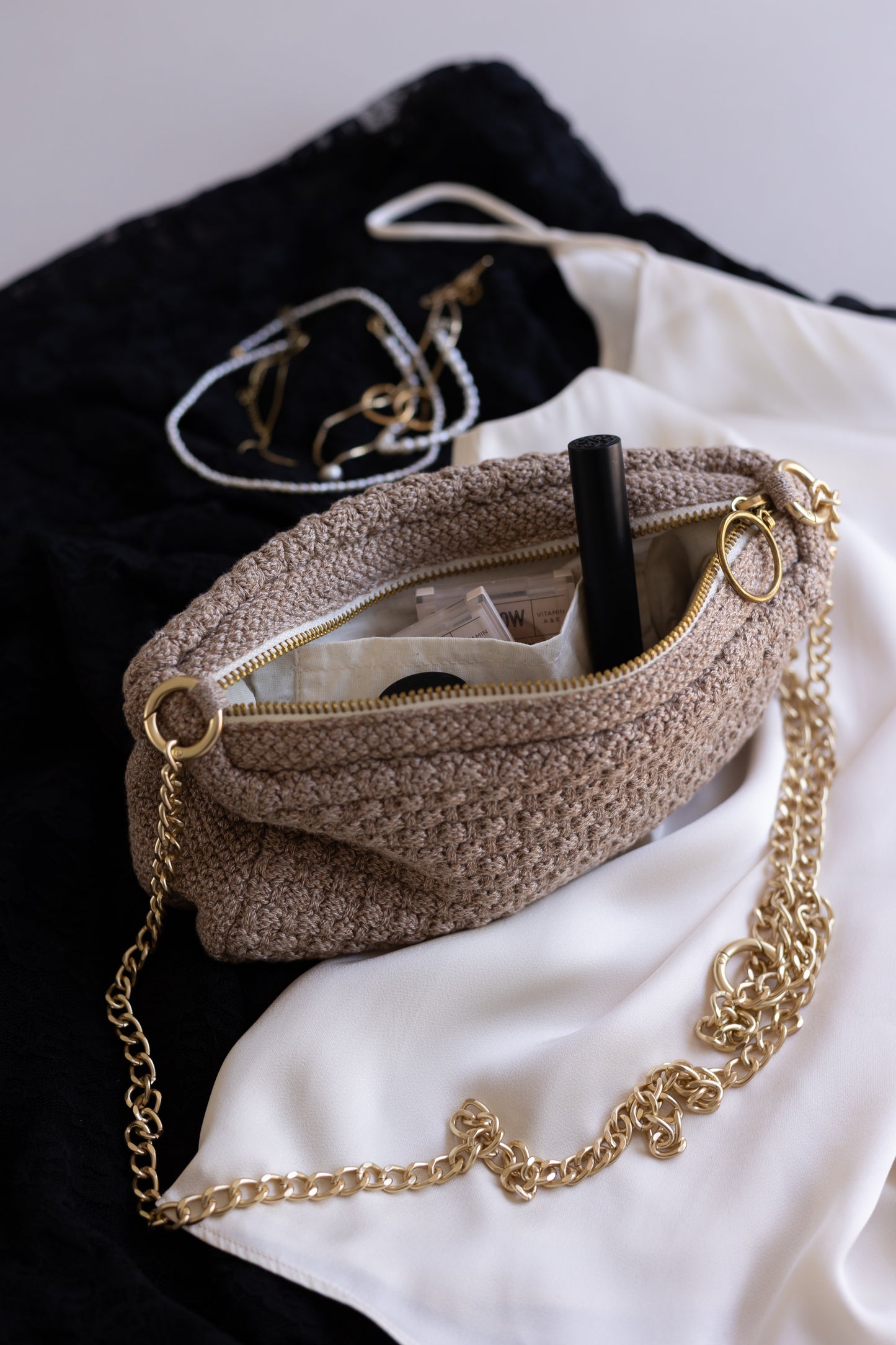 Knitted Clutch m/ kæde, Tiger Melange, By Lohn