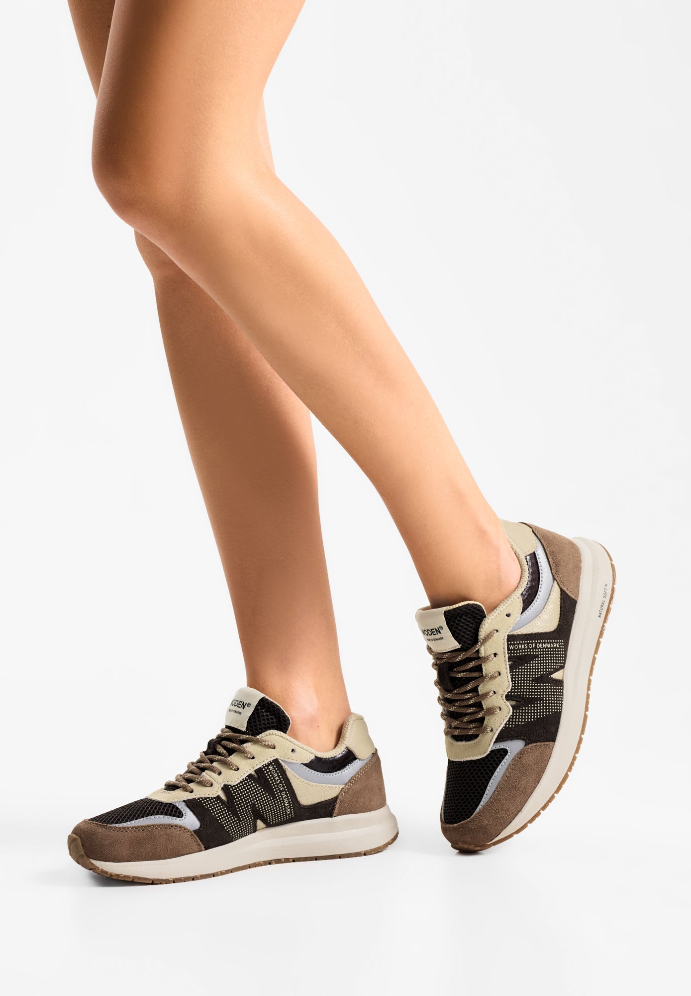 Rigmor Open Mesh Sneakers (Chocolate Multi)